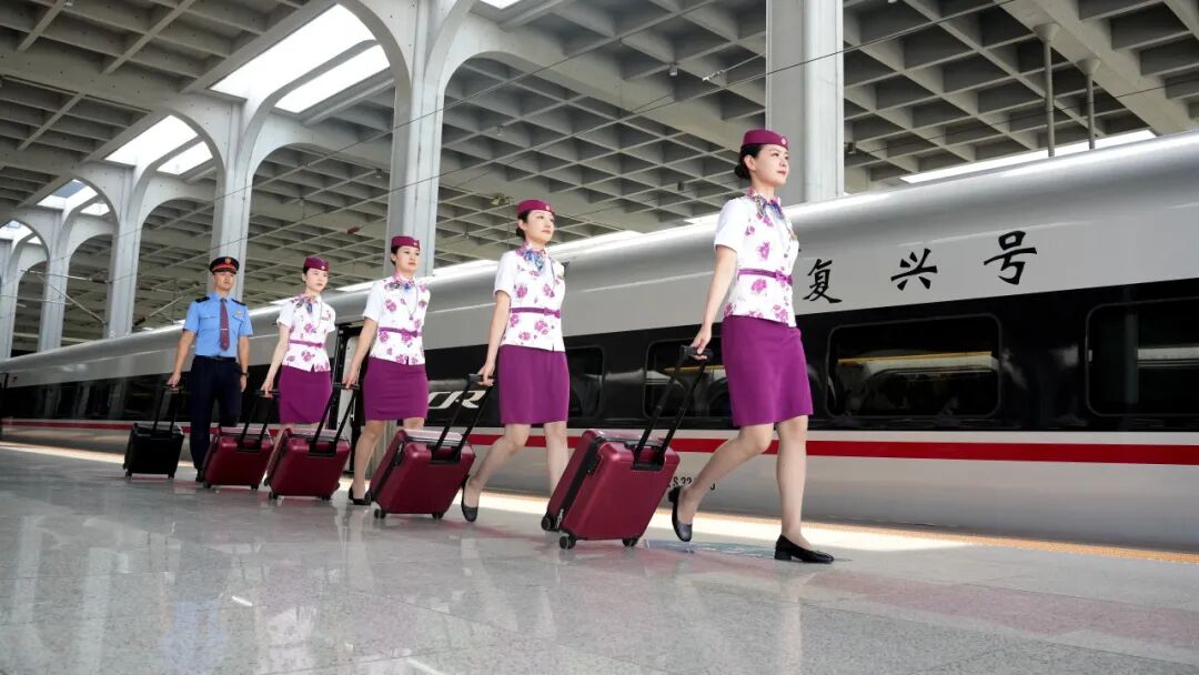 高铁开通倒计时！新车站、乘务组亮相！