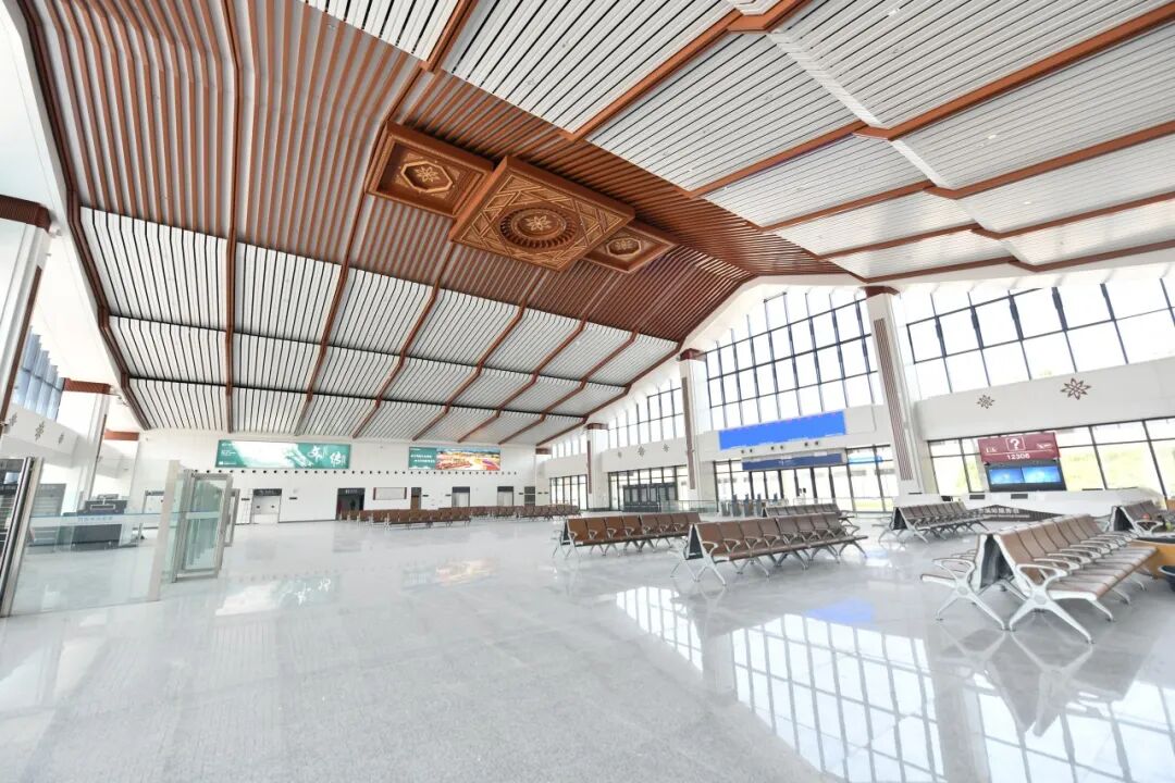 高铁开通倒计时！新车站、乘务组亮相！