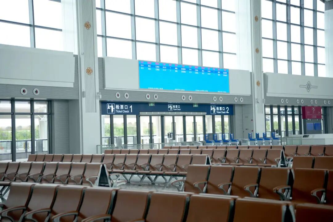 高铁开通倒计时！新车站、乘务组亮相！