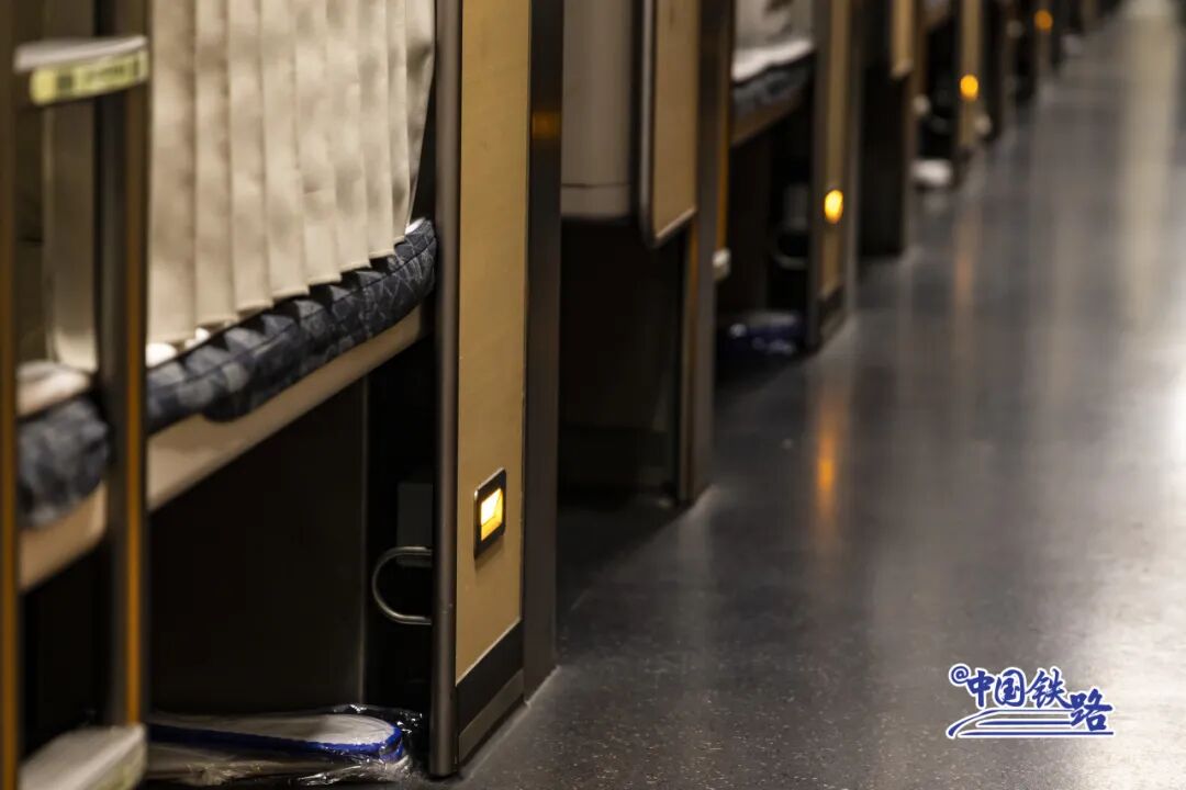 12306回应卧铺动车全是单间