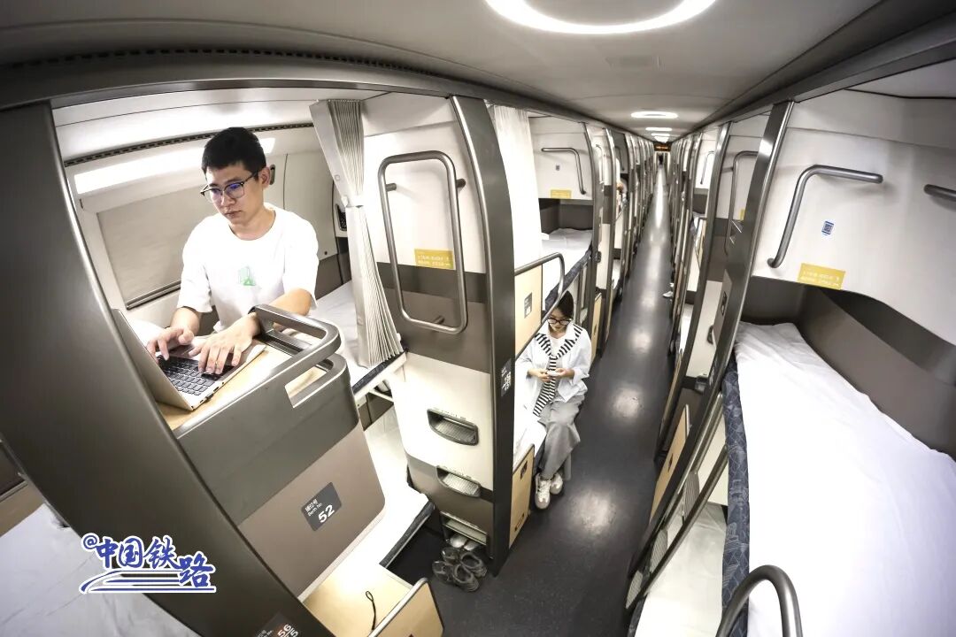 12306回应卧铺动车全是单间