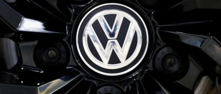 【芯智驾】大众欲收购华为自动驾驶部门背后：造车底层逻辑重塑中