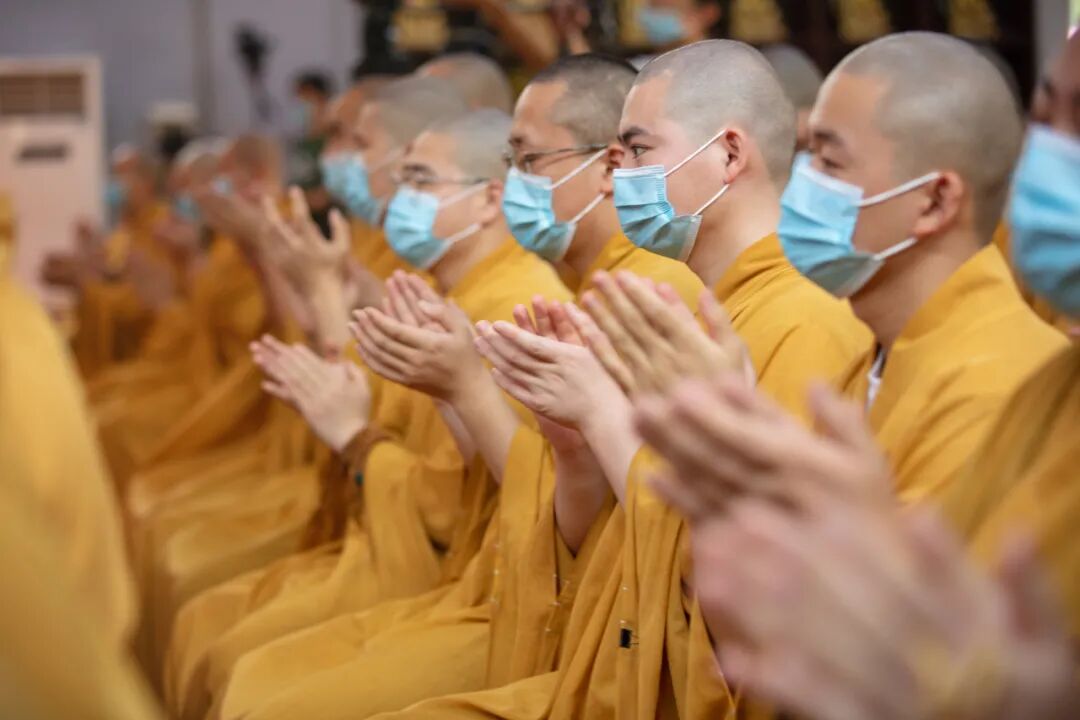 本焕学院举行2021届本科生毕业典礼