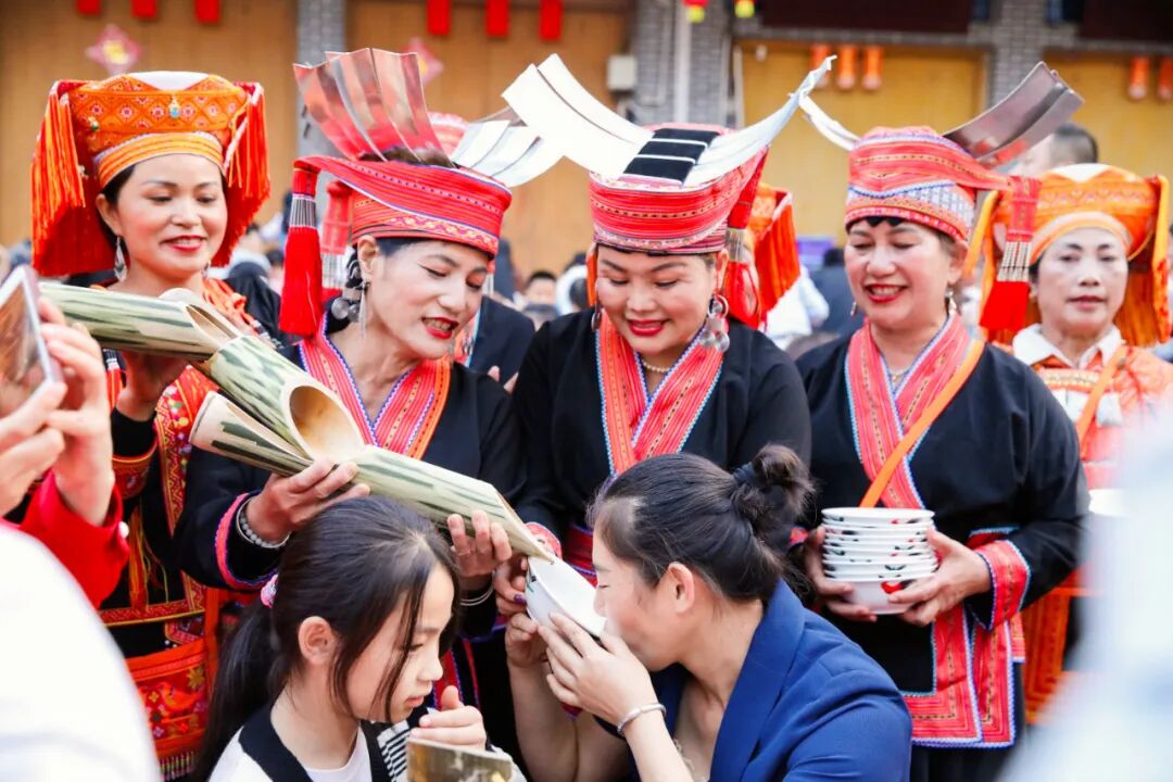 马练瑶族乡载歌载舞庆祝盘王节 - 平南要闻 - 广西贵港市平南县人民