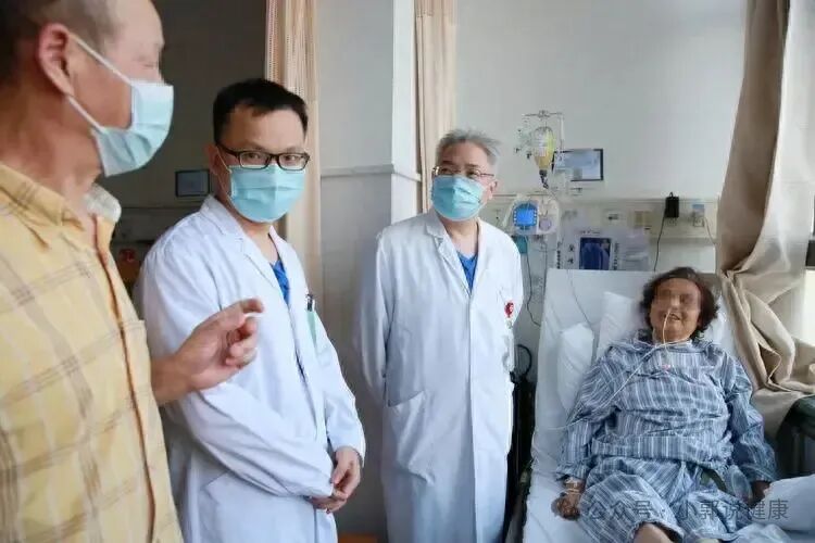 61岁大妈查出胰腺癌晚期，拒绝治疗，回家大鱼大肉：癌症能奈我何