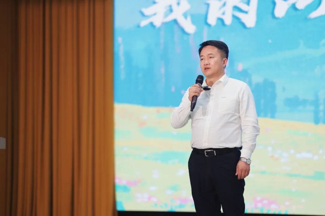 远方好物走进阿勒泰，吉木乃县委书记李林飞一行接待远方溯源团队 (4).jpg