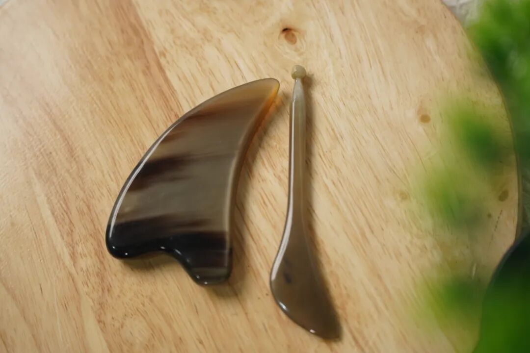 牛角刮痧板怎么存放脸部「松、垂、垮」显老10岁？在家多做这一事，清除面部瘀滞，让颜值“回春”_https://www.jmylbn.com_新闻资讯_第7张