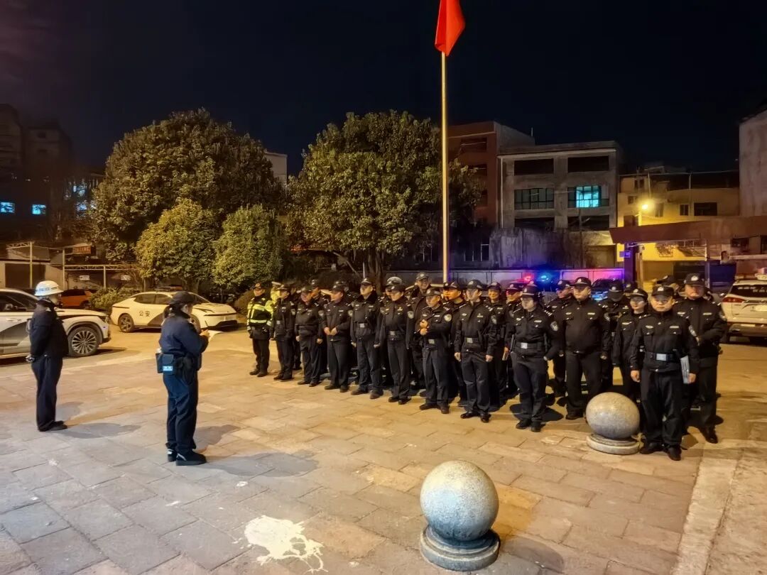 丹寨公安开展治安复杂区域清查整治集中统一行动