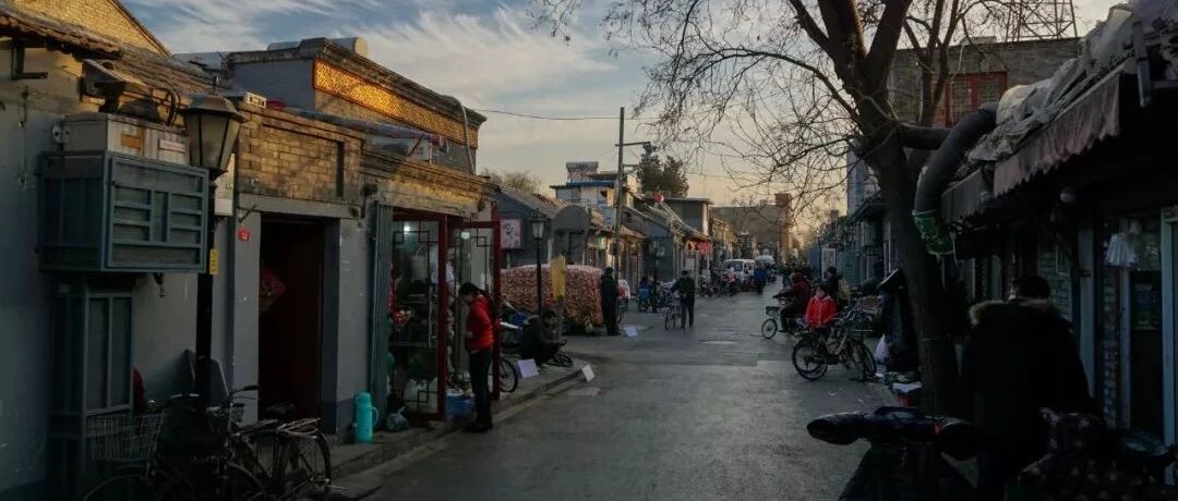 一个丫头和怹家老爷子的对话，只有北京孩子才看的懂！