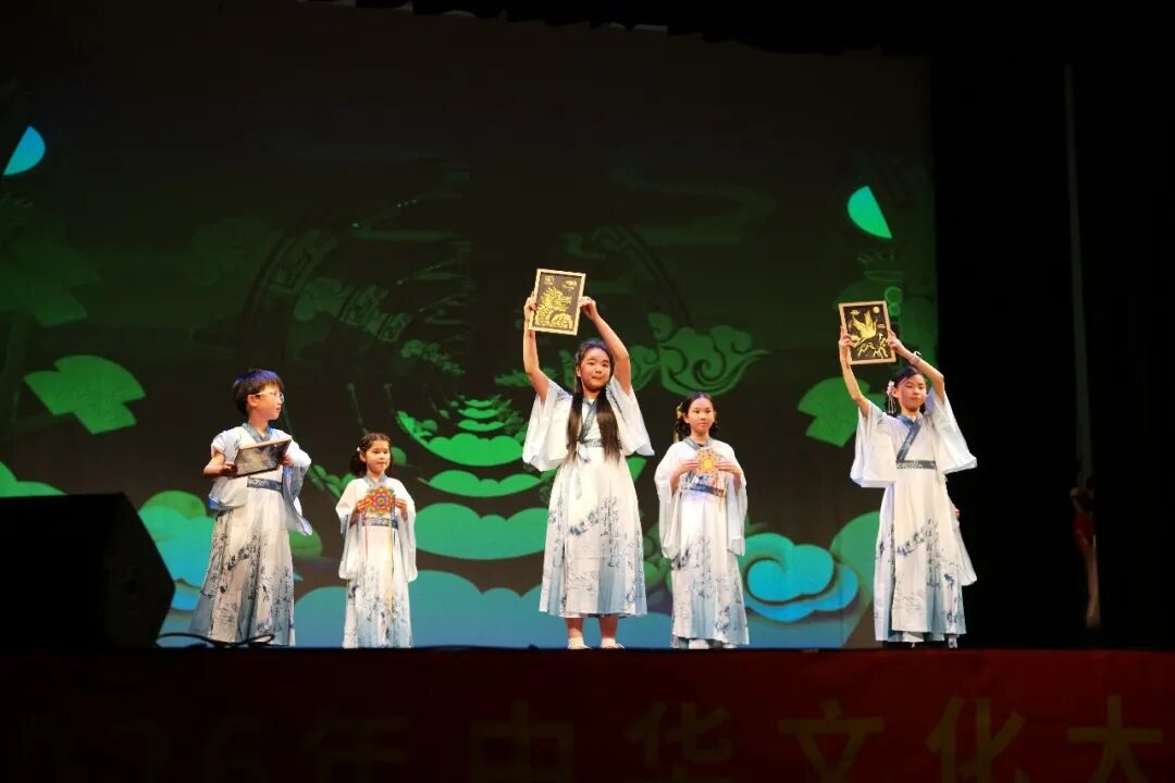非遗手工《华韵流彩》 · 2