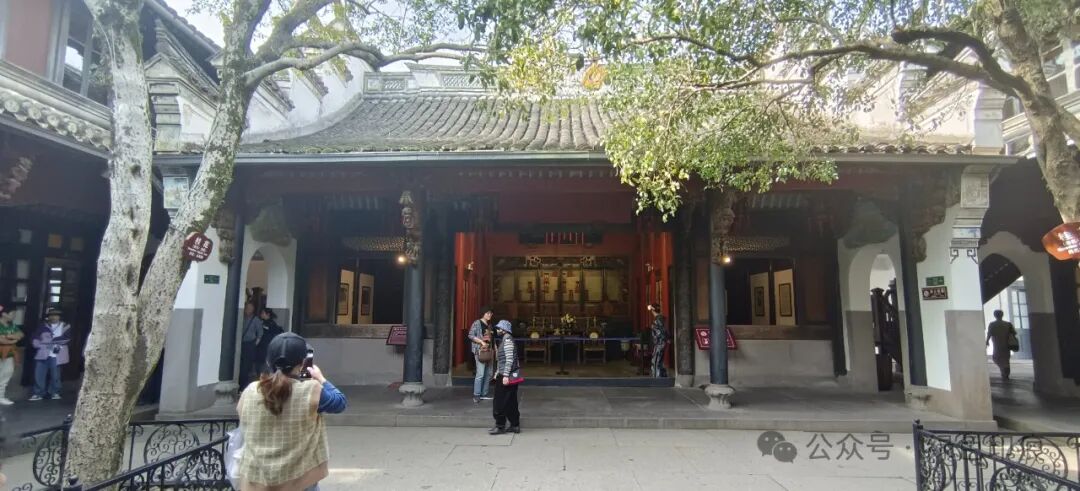 蒋氏故居——《桃花三月醉浙江》