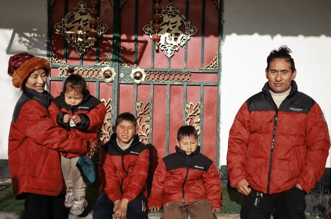 有直飞有高铁！花海美过新疆日本！这座小城凭什么荣登“春日旅行天花板”？