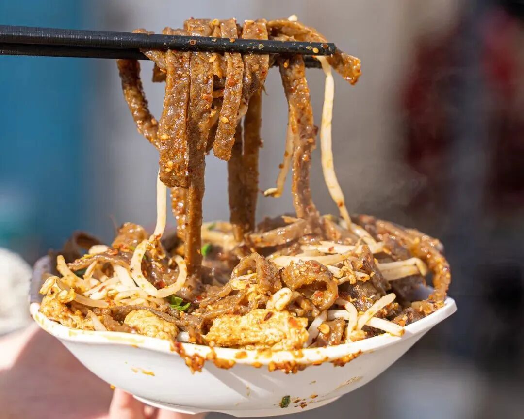 即将通高铁！几乎无攻略的冷门小城，碳水比西安地道，靠美食也该火了！