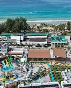 普吉岛卡塔坦尼海滩度假村·豪华房(步丽楼) 1晚