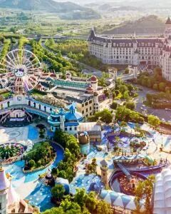 安吉银润锦江城堡酒店（Hello Kitty主题乐园店）·豪华大床房 1晚