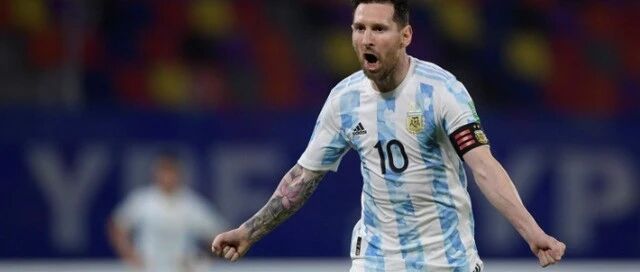 点射破门+中柱！梅西追平战神，并刷新纪录，阿根廷1-1智利！