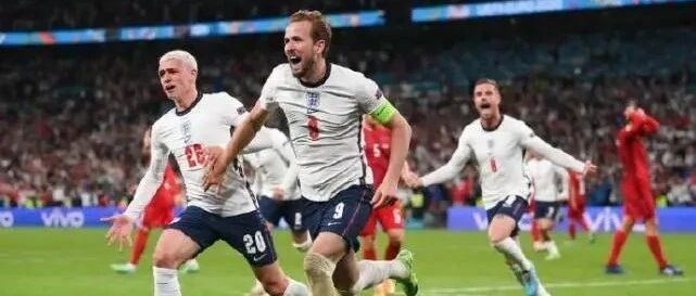 欧洲杯决赛对决出炉：意英两强成功会师，足球回家仅一步之遥！