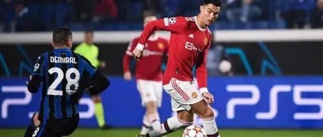 无愧欧冠之神！C罗进球!曼联2-2战平对手,瓦拉内伤退,下轮曼市德比