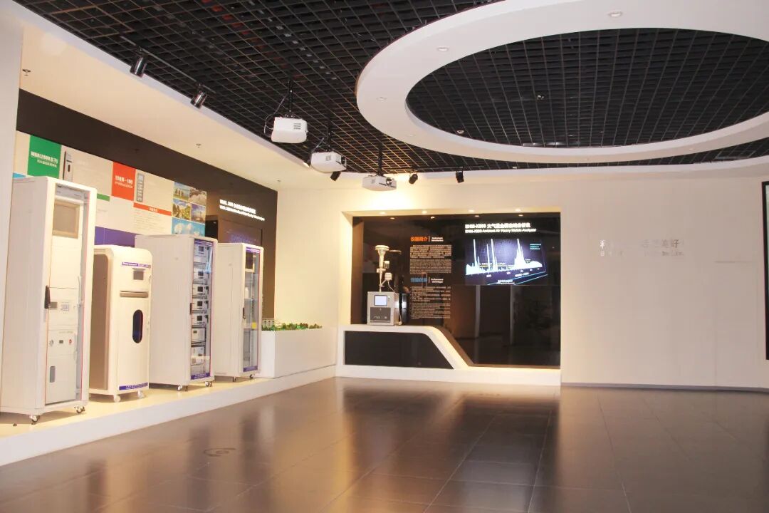 天瑞仪器展厅1_副本.jpg