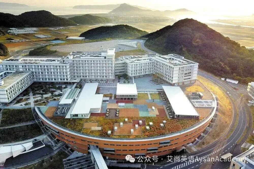 次の100年へ 円形の包容力…議論、思索の階層 色分け＜九州大 ...