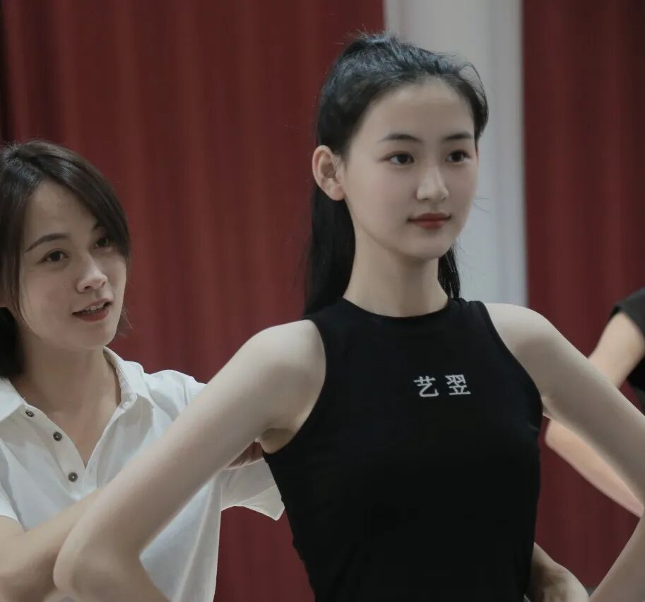 多元育人赋能学生全面发展昌乐一中学子孔韵涵斩获全国第一名