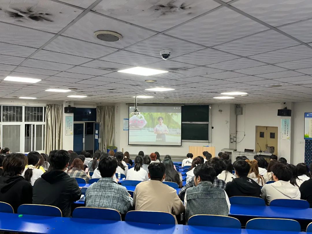 旅游与食品九州体育官方,河内5分彩在线计划开展心理健康教育系列活动