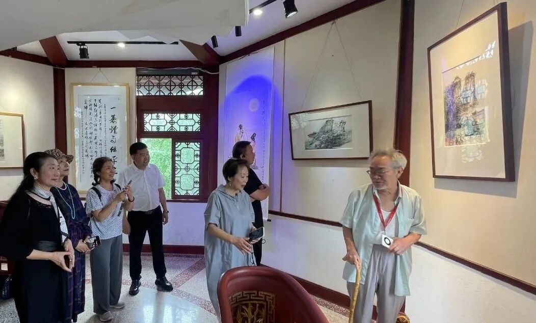 烟雨寻香—东坡书画研究院书画展在成都散花楼开展(图4)