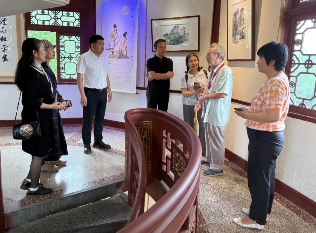 烟雨寻香—东坡书画研究院书画展在成都散花楼开展(图9)