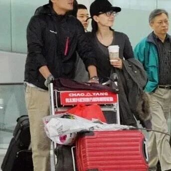 于小伟:曾和高圆圆虐恋,婚后12年无绯闻,如今苦尽甘来高调感谢妻子