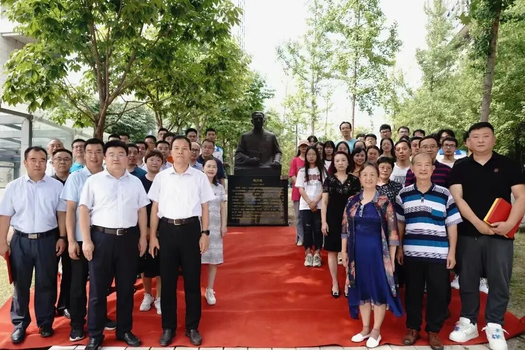 于1923年,是学校最为悠久的系科之一,奠基人为著名数学家熊庆来教授