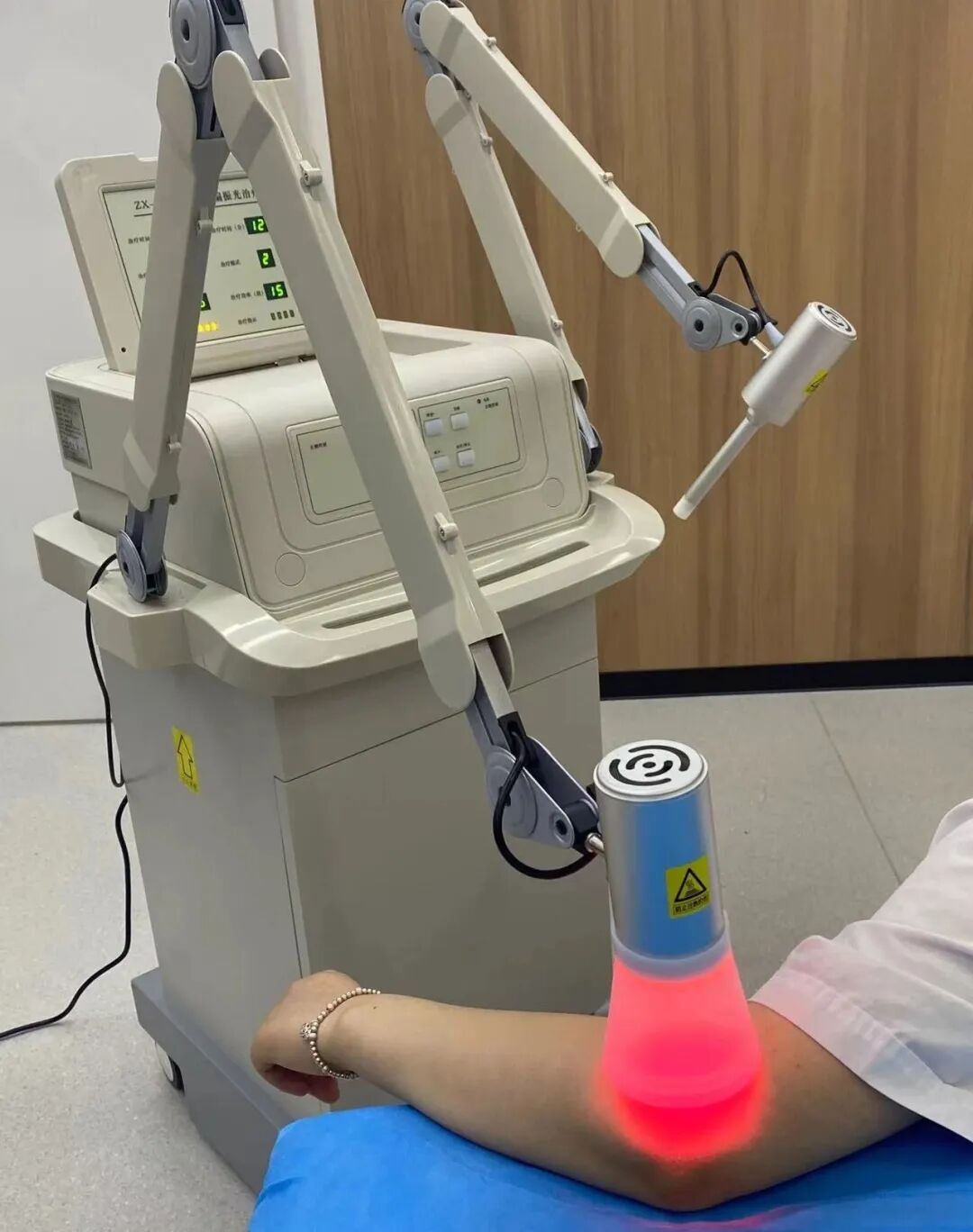 偏振光治疗仪怎么用神奇的光线——红外直线偏振光治疗仪_https://www.jmylbn.com_新闻资讯_第4张