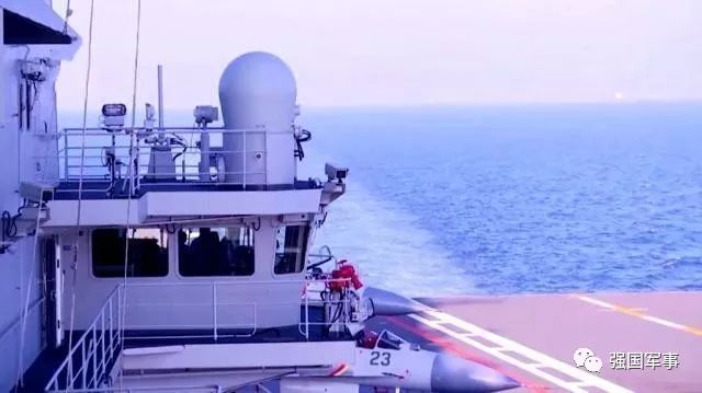 国产航母赴南部海域画面公开 细节值得关注 著名专家说出了重点 国际新闻