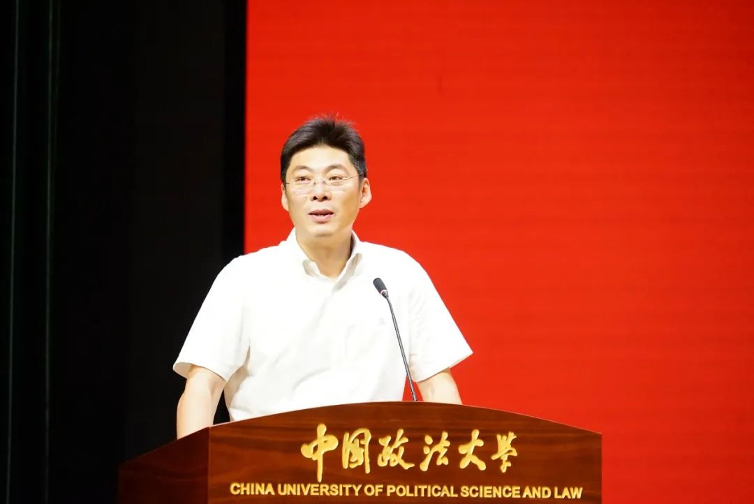 戴建华教授在致辞中指出,希望mba的同学们在未来学艺要精,运用好学科