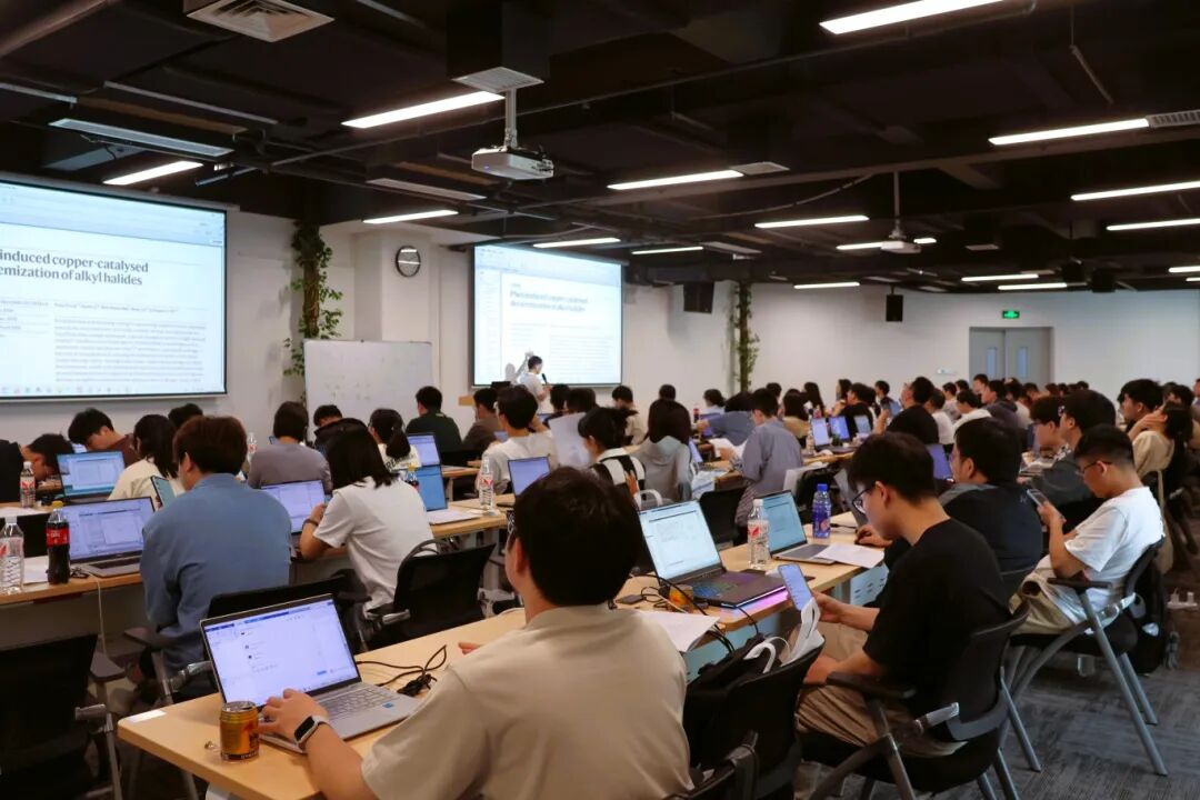 電子順磁，共振珞珈！波譜校園行 武漢大學(xué)站成功舉行