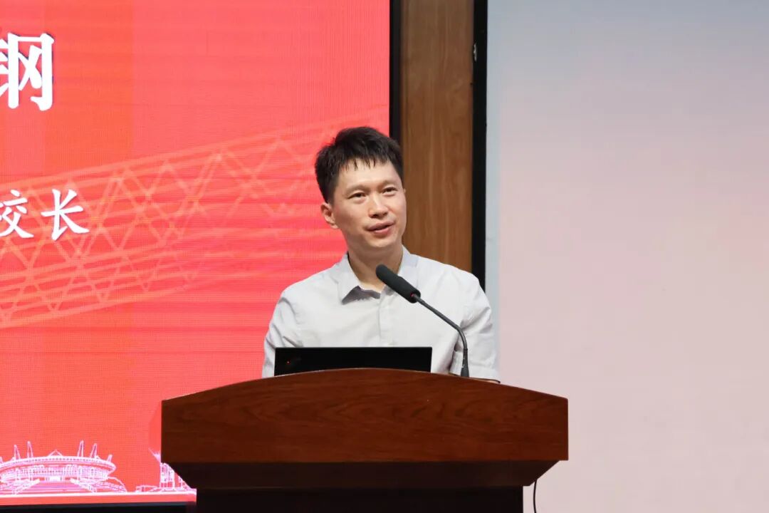 國(guó)儀量子攜手杭州電子科技大學(xué) 掃描電鏡技術(shù)聯(lián)合實(shí)驗(yàn)室正式揭牌