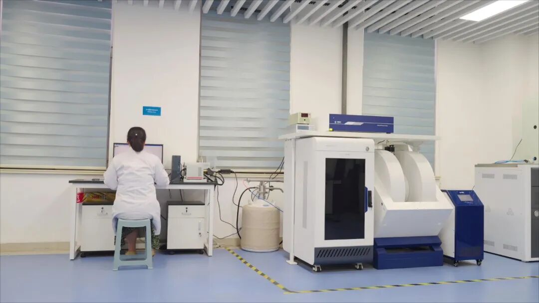 青島科技大學(xué)分測中心：以研發(fā)型檢測驅(qū)動產(chǎn)學(xué)研融合新高地