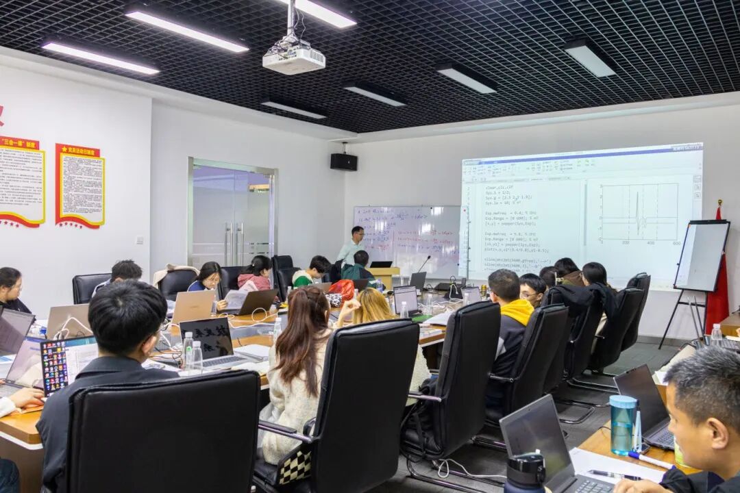 國儀順磁學(xué)院的2024！培育EPR英才，共赴創(chuàng  )新未來(lái)