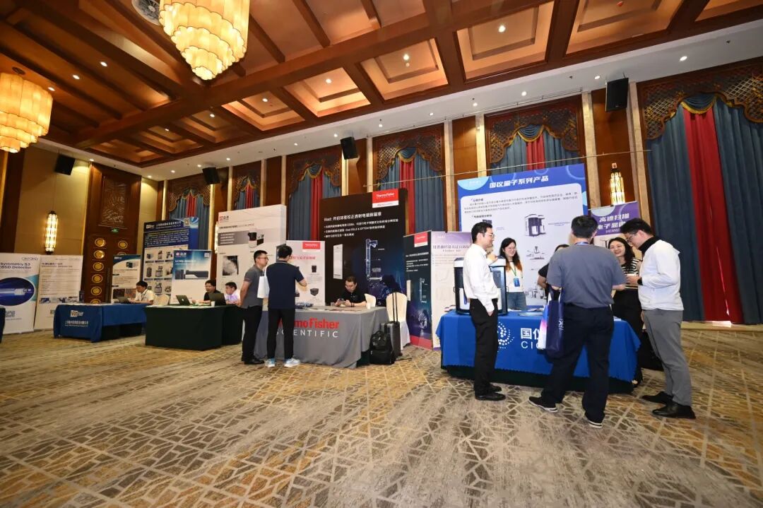 国产高端仪器进校园！国仪量子SiCOPE 40微孔分析仪亮相大连高校