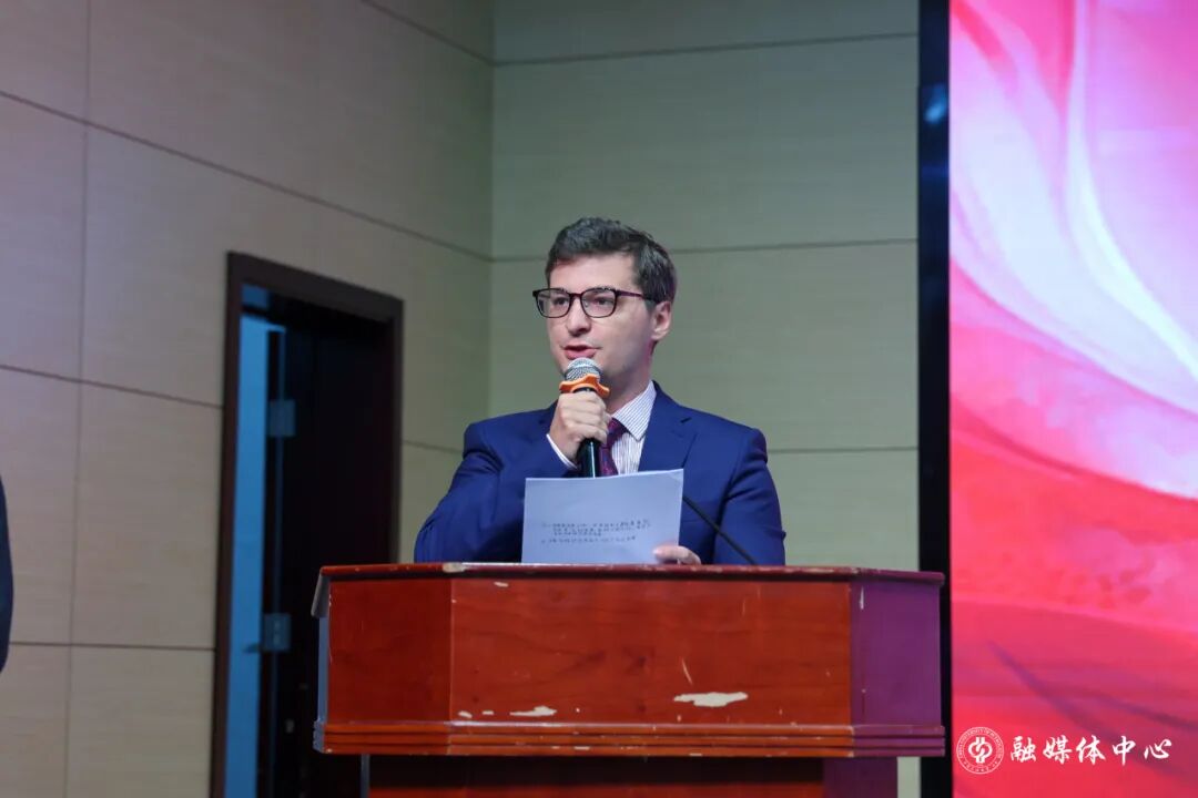 法国小伙马库斯在京分享会座无虚席