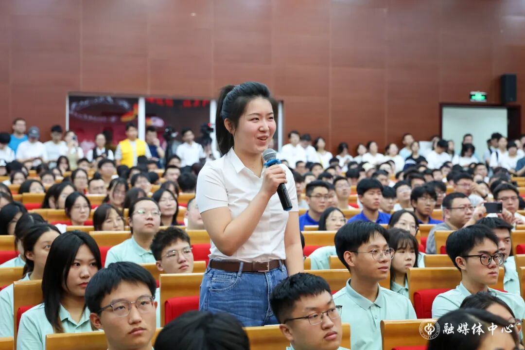 法国小伙马库斯在京分享会座无虚席