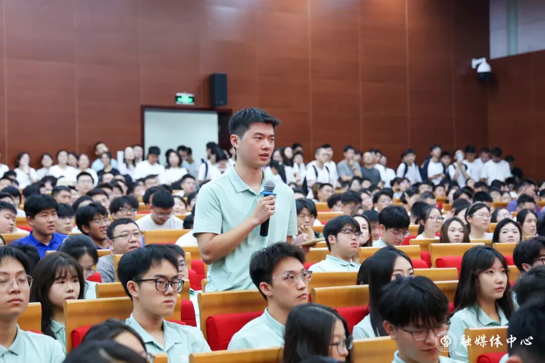 法国小伙马库斯在京分享会座无虚席