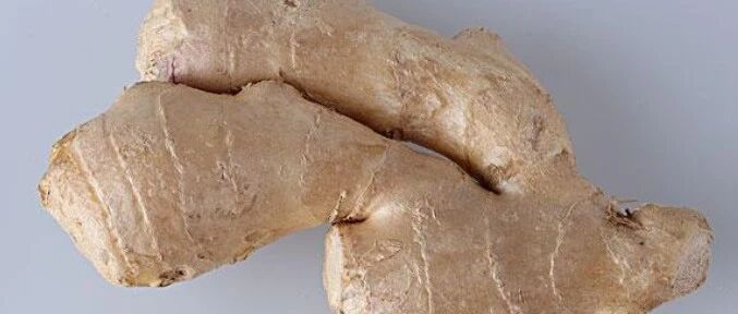 吃姜养肝吗？肝病科医生：3种食物伤肝不轻，平时尽量少吃