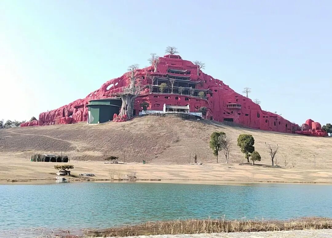 挖到一个高铁2h的小城，元旦人也不会多，美食我给100分！