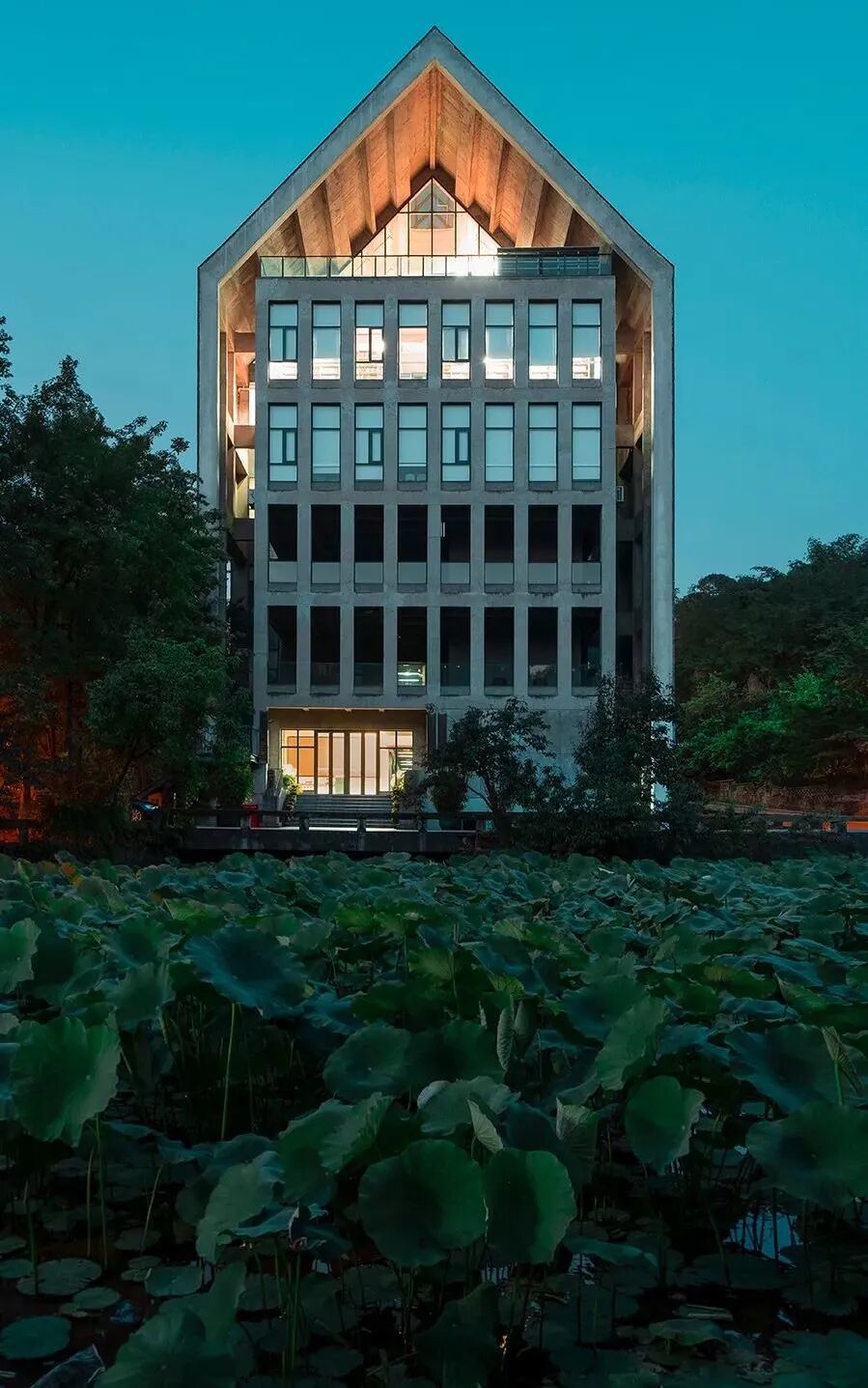 滑动查看更多图集第三站虎溪公社/虎溪公社/虎溪公社是川美黄桷坪校区