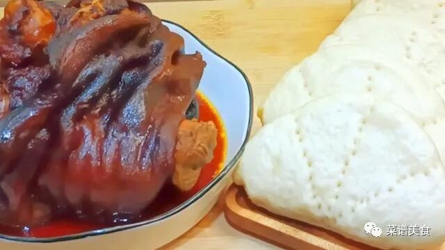 月亮馍的做法，教你在家做出面饼暄软的月亮馍