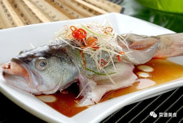 鲈鱼怎么挑选，只要牢记“这三点”，卖鱼老板也不敢坑你