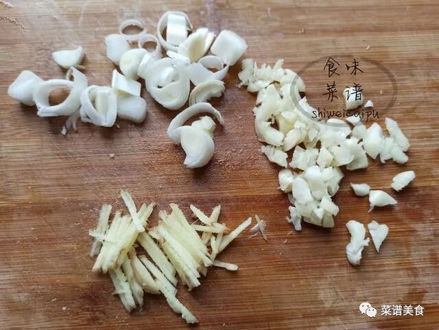 扁豆炒肉的做法，超好吃的家常菜，一学就会，下饭神奇