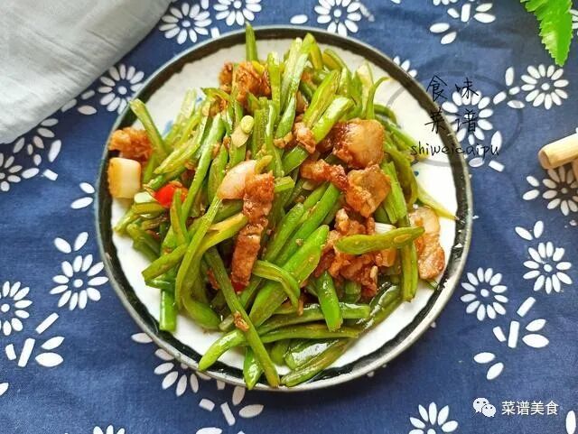 扁豆炒肉的做法，超好吃的家常菜，一学就会，下饭神奇