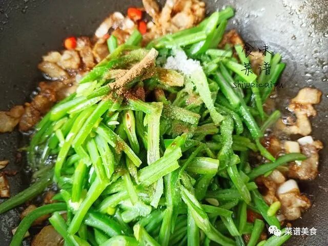 扁豆炒肉的做法，超好吃的家常菜，一学就会，下饭神奇