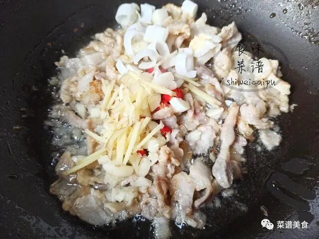 扁豆炒肉的做法，超好吃的家常菜，一学就会，下饭神奇